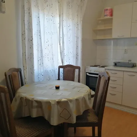 Cele-kula Appartamento *